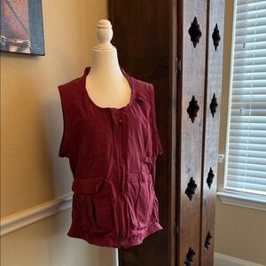 Duluth Trading Women's Heirloom Gardening Vest Size Large Magenta